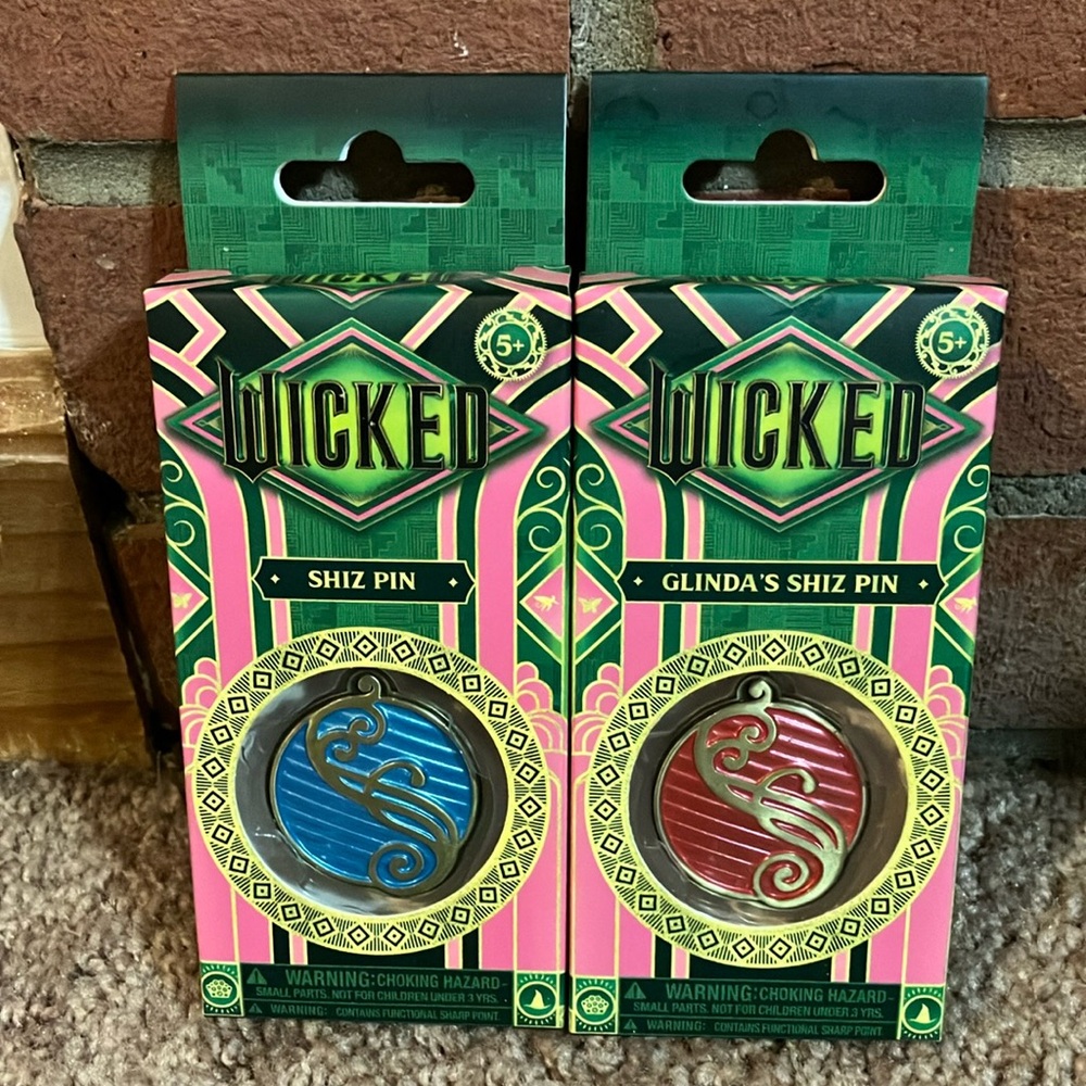 WICKED! The Movie Elphaba Glenda Shiz Pins (2)